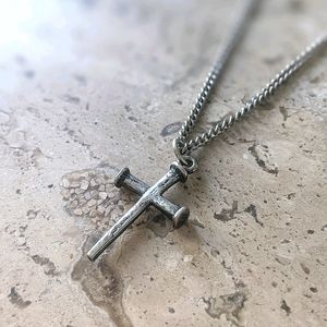 Sterling Silver Cross Crucifix Pendent and Chain